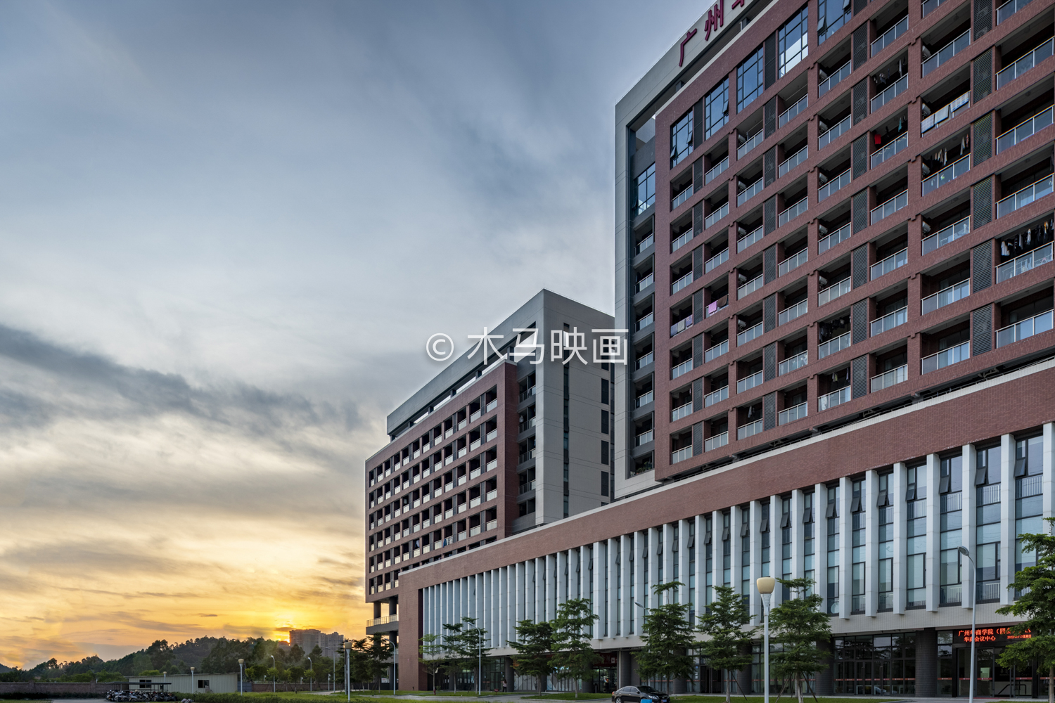 {gallery: 'gal1', smallimage: '/upload/image/202404/hsxyshxq022.jpg',largeimage: '/upload/image/202404/hsxyshxq022.jpg'}