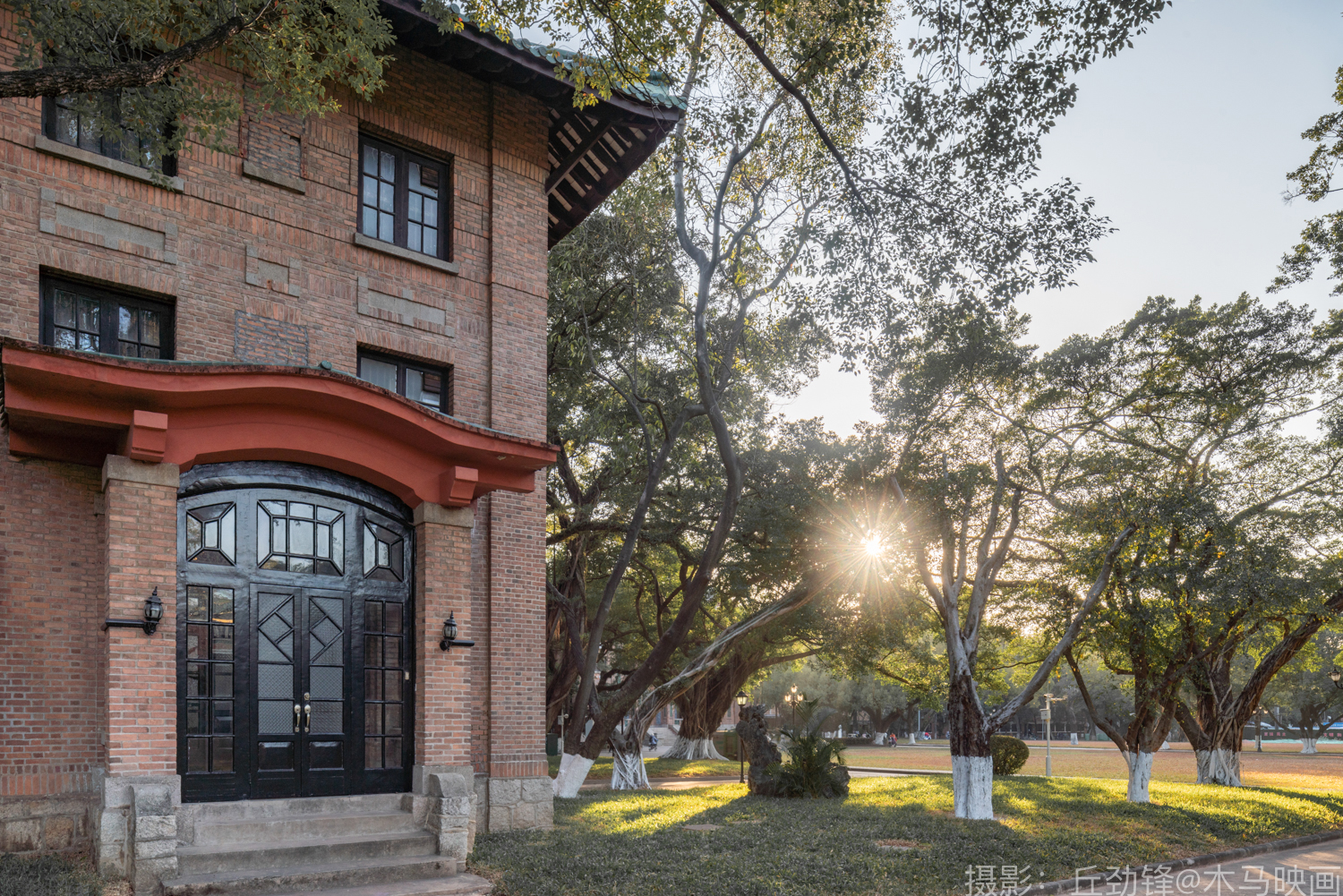 {gallery: 'gal1', smallimage: '/upload/image/202404/zsdxQIU03239-2.jpg',largeimage: '/upload/image/202404/zsdxQIU03239-2.jpg'}